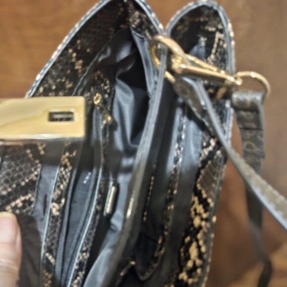 Ninewest Snake Skin Cross Body Handle Purse - Picture 3 of 3